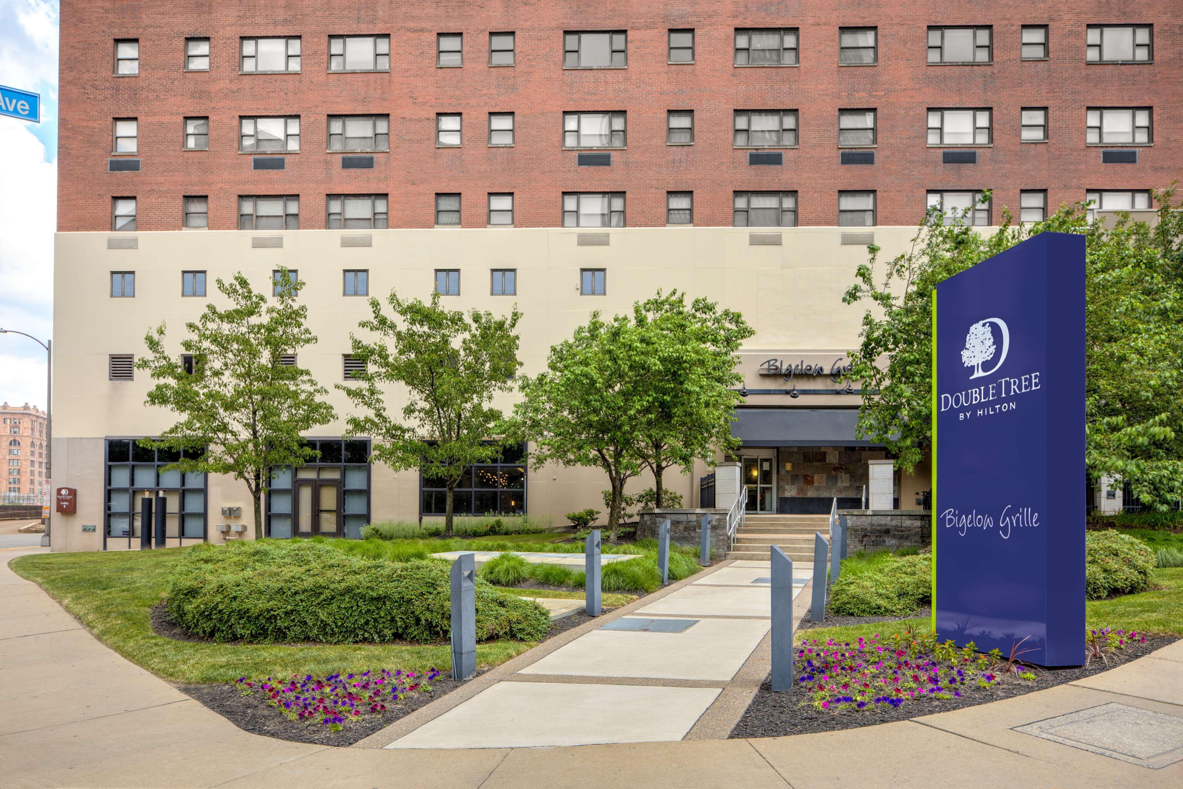 Doubletree By Hilton Hotel & Suites Pittsburgh Downtown Exterior foto
